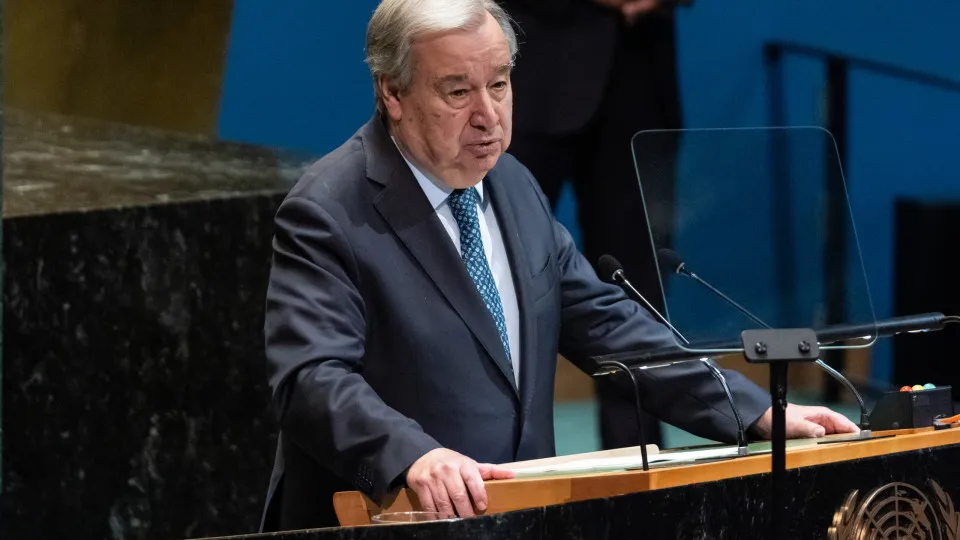 Guterres pede cumprimento integral do acordo de paz