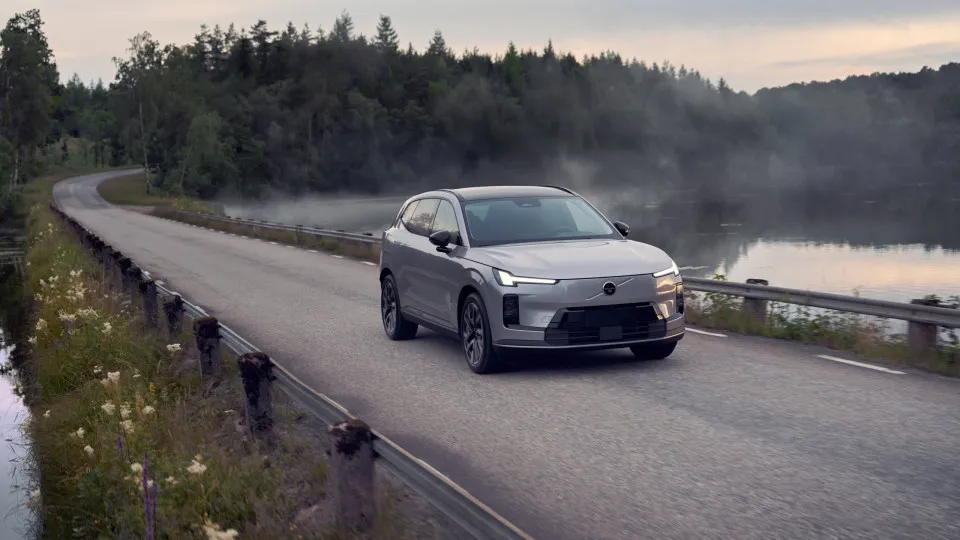Volvo revela imagens do seu híbrido plug-in com mais autonomia elétrica