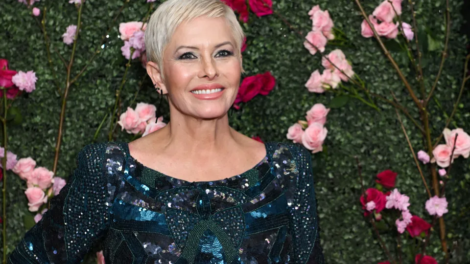 Nicole Eggert, atriz de Marés Vivas, é operada durante luta contra cancro