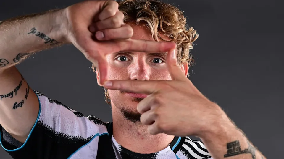 Atenção, Benfica. Nick Woltemade reforça ataque do Newcastle