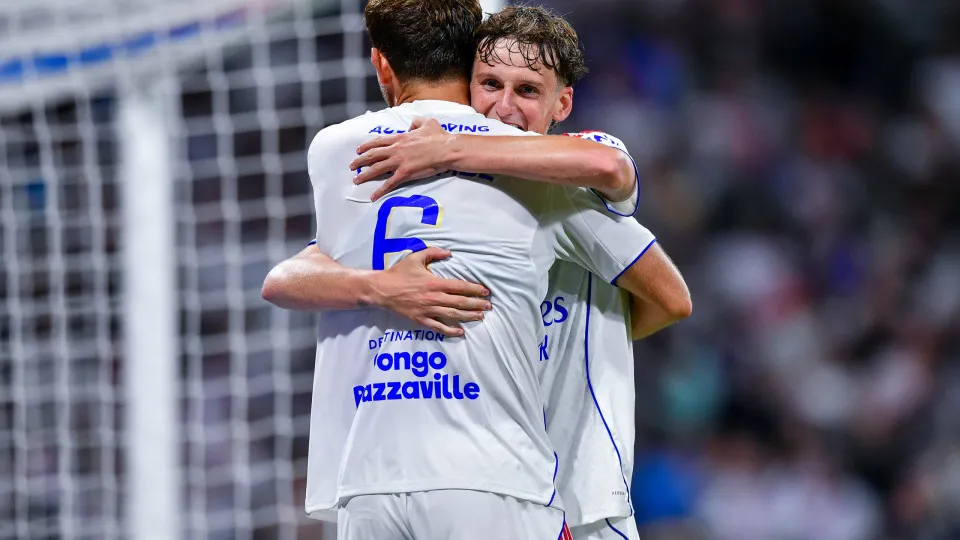 Atenção, Sporting: Marseille perde com Lyon, que acompanha o PSG no topo