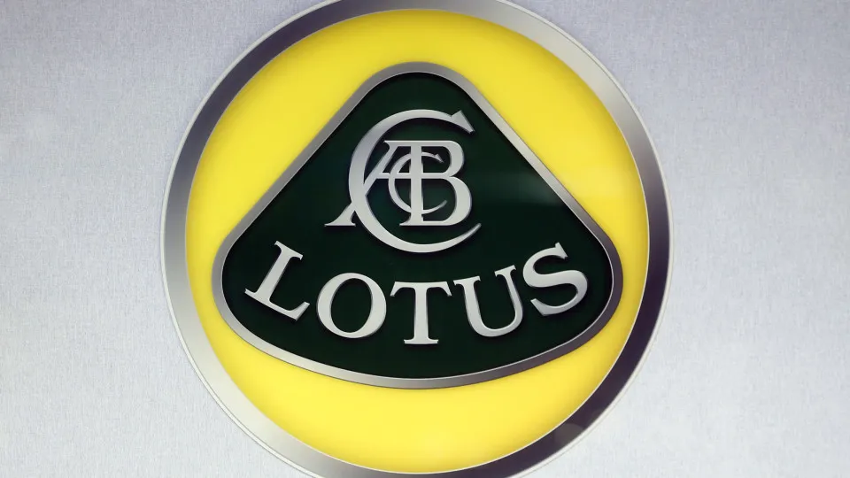 Histórica Lotus vai despedir mais de meio milhar de funcionários