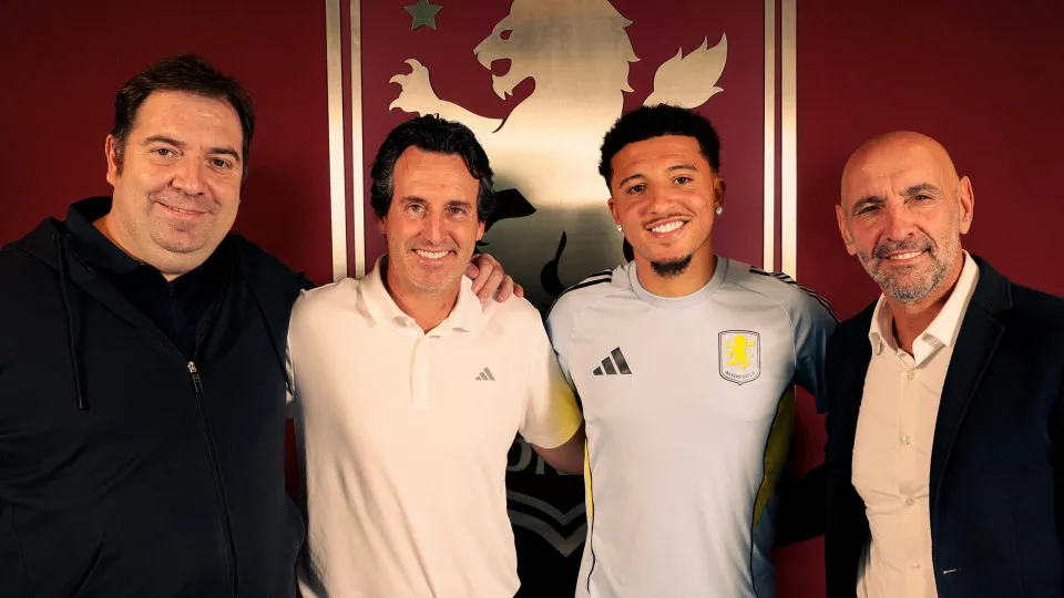 Oficial: Jadon Sancho emprestado pelo Manchester United ao Aston Villa
