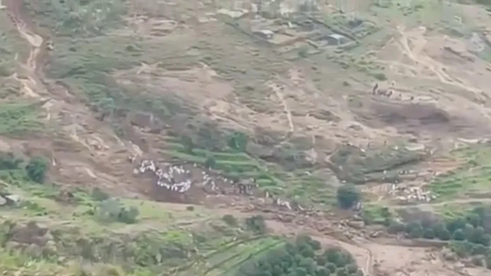 Deslizamento de terras no Sudão soterra aldeia e faz cerca de mil mortos