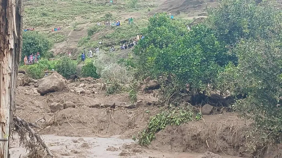 Após desastre, UA apela a trégua no Sudão para envio de ajuda humanitária