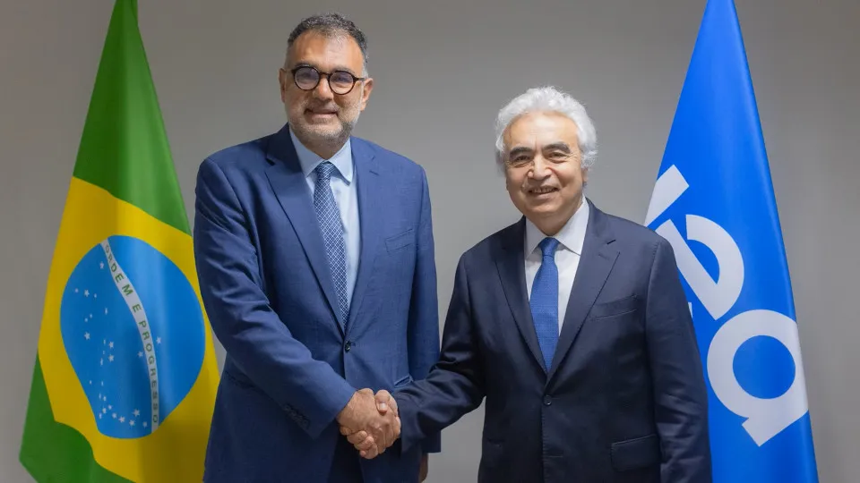 Brasil formaliza pedido de adesão à Agência Internacional da Energia