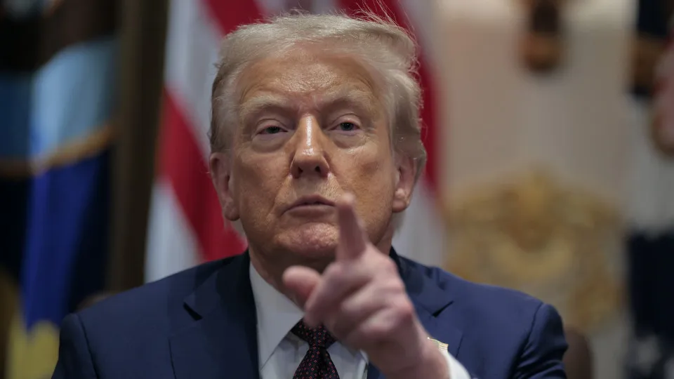 Tribunal impede Trump de usar lei de 1798 para expulsar venezuelanos