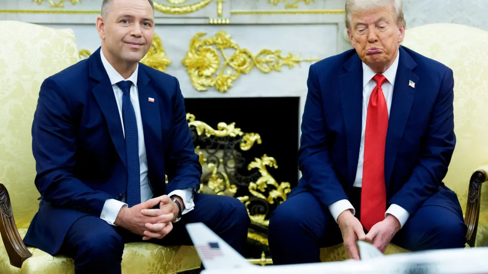 Trump disponível para aumentar presença militar dos EUA na Polónia