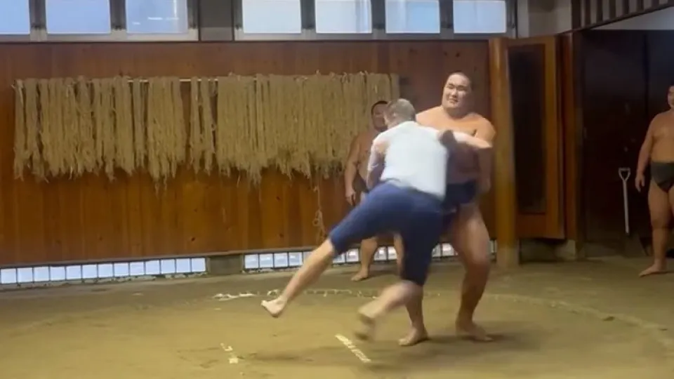 "Quase o venci". Filho de Donald em luta de sumo no Japão (ora veja)