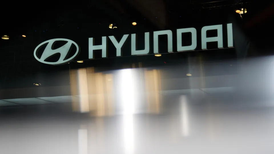Centenas de imigrantes detidos na construção de fábrica Hyundai nos EUA