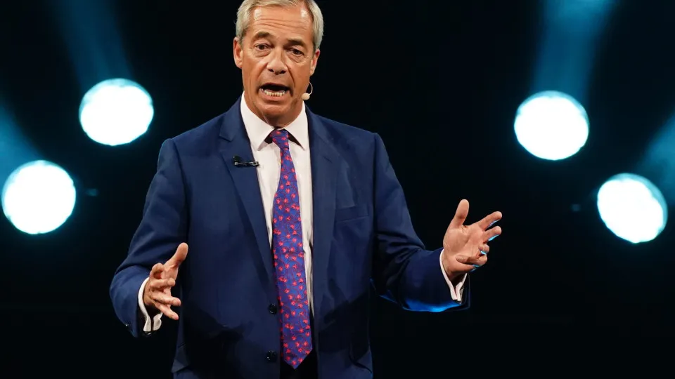 Farage encerra congresso que o projetou como futuro primeiro-ministro