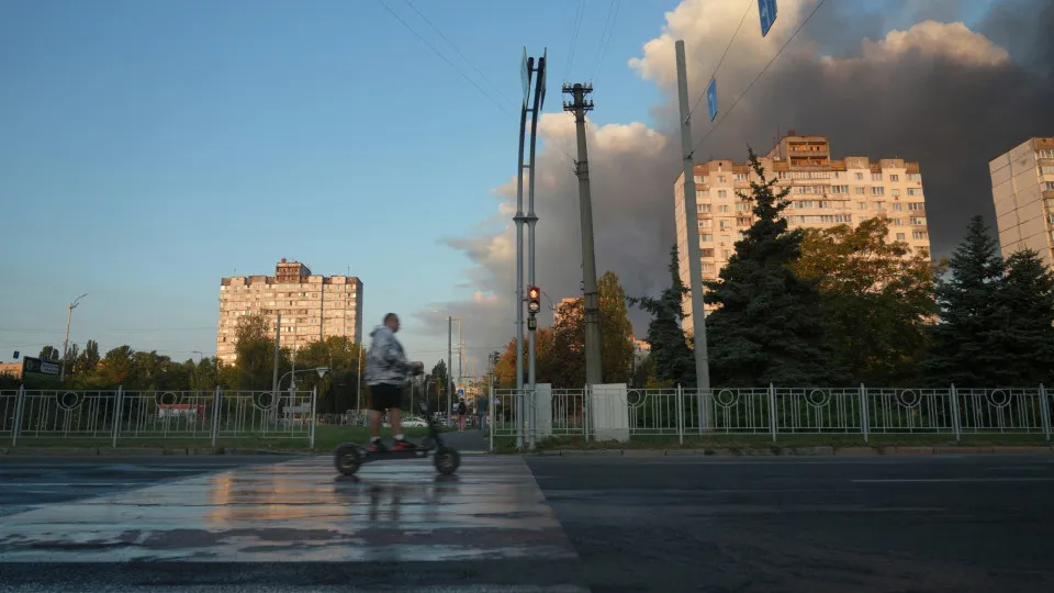 Eletricidade restaurada para mais de 800.000 pessoas em Kyiv após ataques