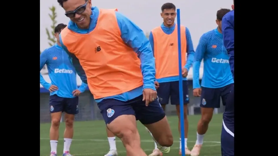 'Dale'. Intensidade tomou conta de mais um treino de Farioli no FC Porto