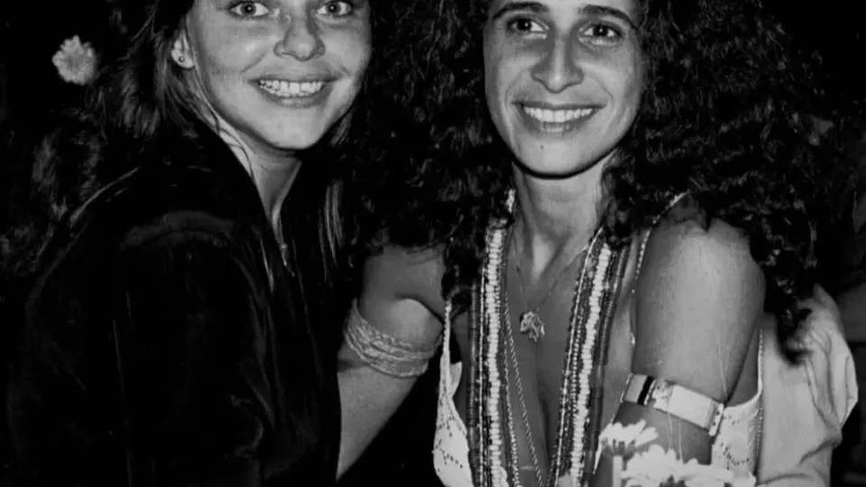 Morreu cantora brasileira Angela Ro Ro. Tinha 75 anos