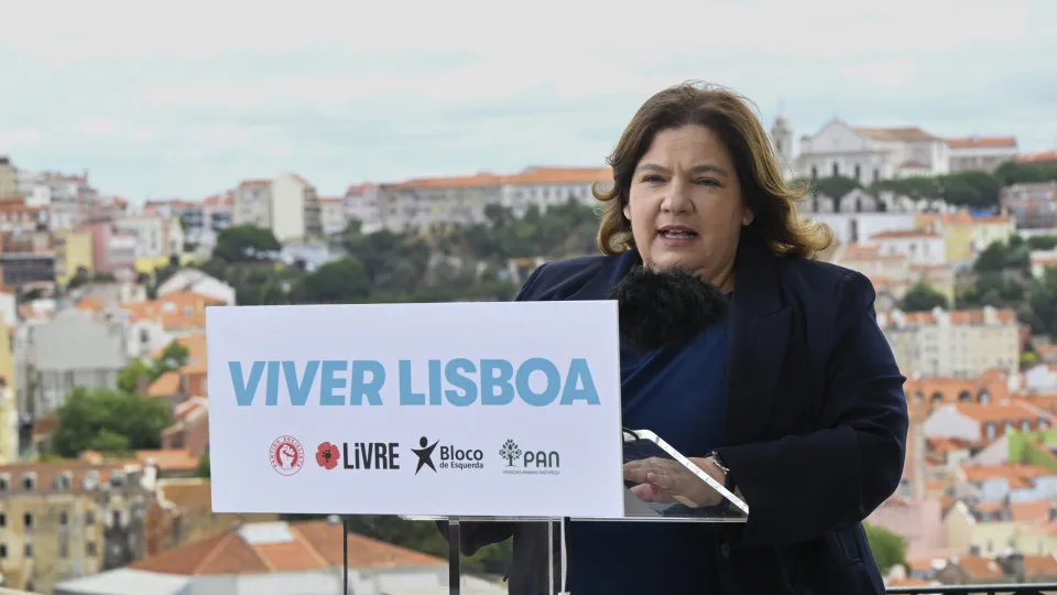 Após tragédia, Alexandra Leitão pede "debate" sobre carga do turismo