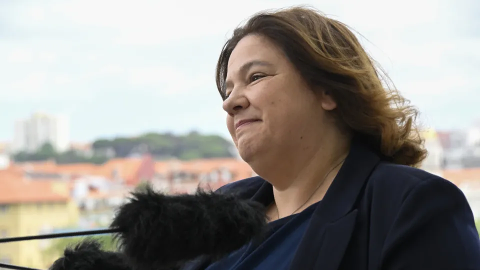 Leitão defende "grande programa" de requalificação dos bairros de Lisboa