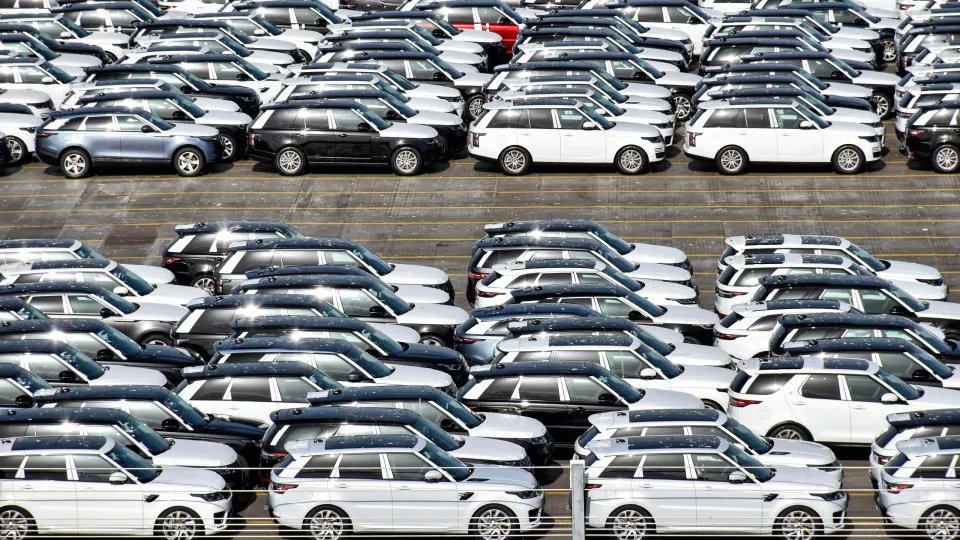 "Queremos que os automóveis do futuro sejam feitos na Europa"