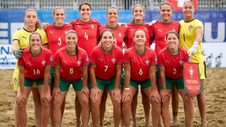Seleção feminina das areias nas 'meias' da Superfinal da Liga Europeia
