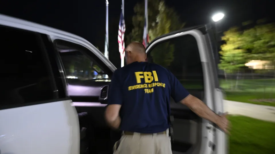 FBI pede ajuda para encontrar suspeitos de tiroteio no Mississippi