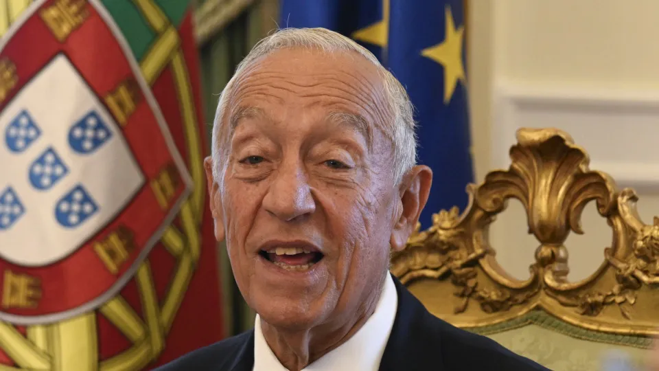 Marcelo compra livro sobre possível vitória russa na guerra da Ucrânia