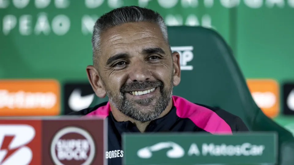 Rui Borges puxa pelo Sporting e responde a Gyokeres: "Fora o mercado..."