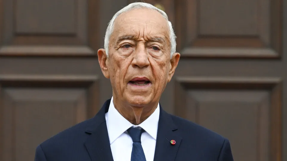 Marcelo Rebelo de Sousa saúda Pichardo pelo ouro no triplo salto