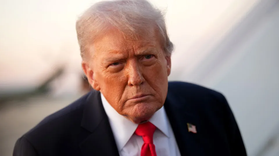 "Terminei guerras". Trump confunde Albânia com a Arménia (outra vez)