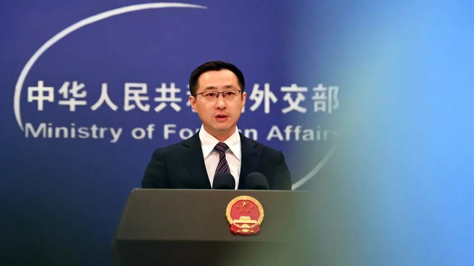 China acusa Filipinas de "violar gravemente" a sua soberania