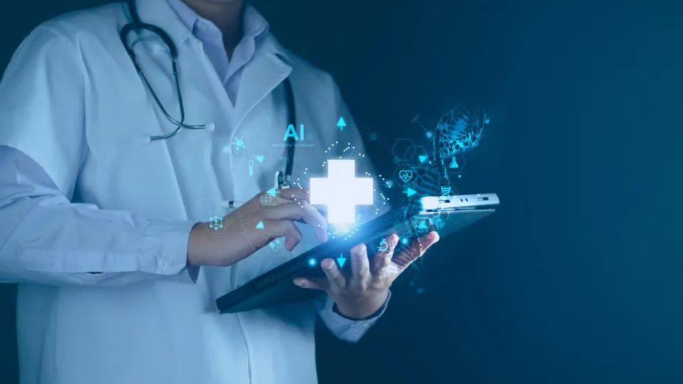 IA vai tornar mais próxima relação entre médico e doente, diz cirurgião
