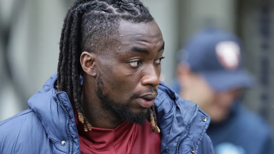 Yann Karamoh já aterrou em Portugal para reforçar o FC Porto