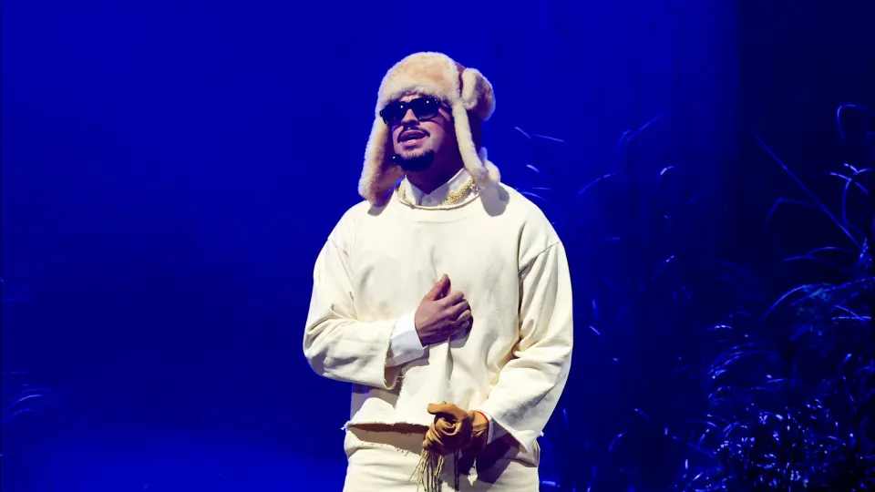 Idoso processa Bad Bunny por uso indevido de 'la casita'. Pede um milhão
