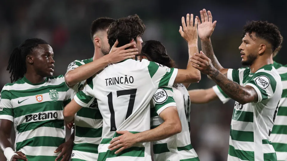 Sporting 'massacra' Kairat Almaty e estreia-se na Champions com goleada