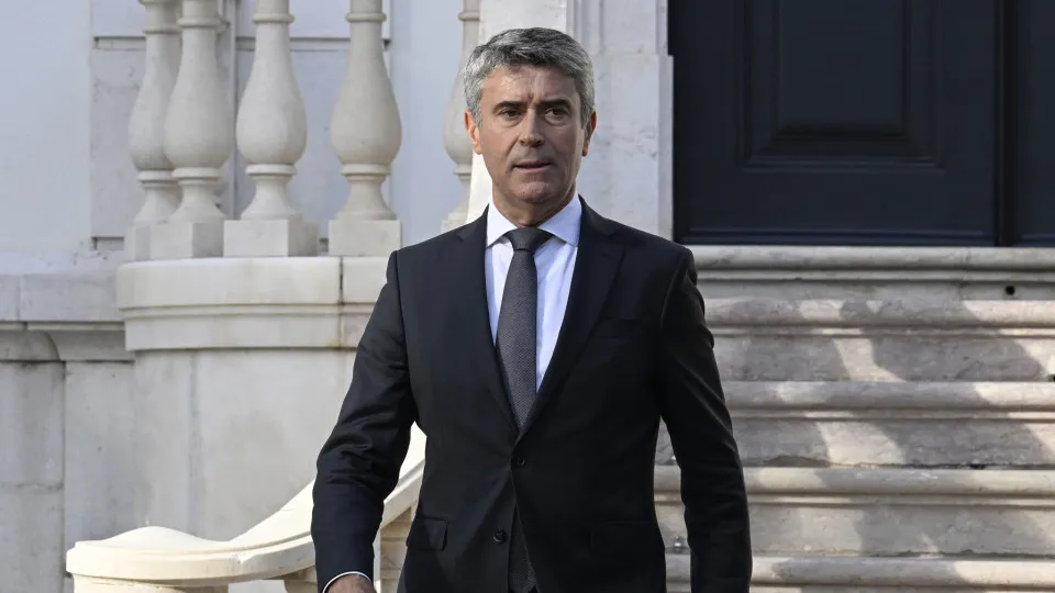 PS condena tráfico humano e "exploração política" da crise em Ceuta