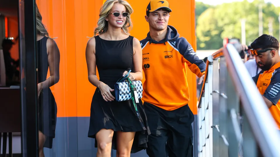 Lando Norris assume namoro e fala pela primeira vez sobre Magui Corceiro