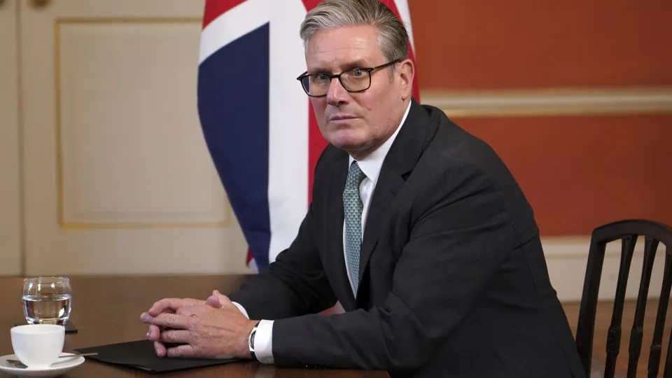Starmer horrorizado por ataque em sinagoga de Manchester