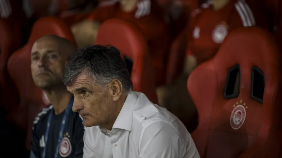 Taremi ajuda Olympiacos manter invencibilidade na Liga grega