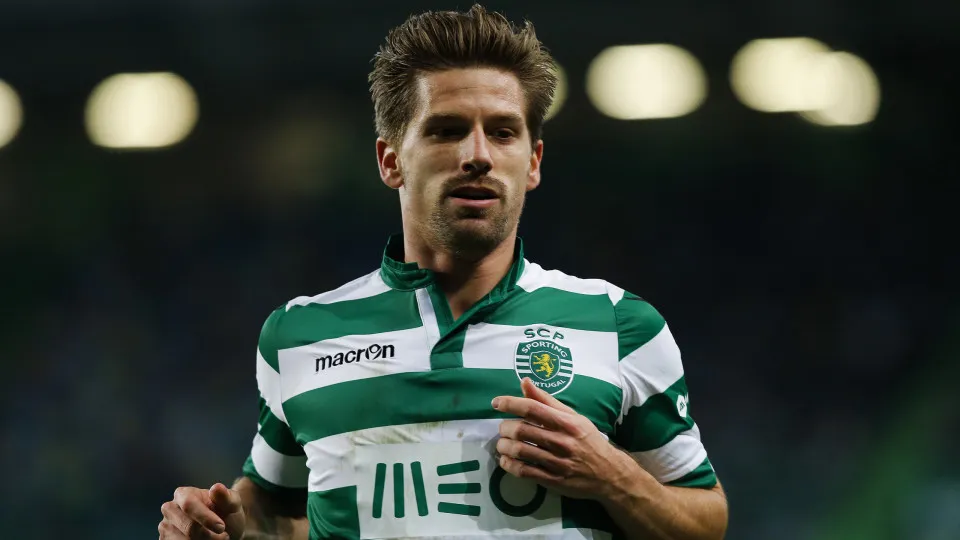 Adrien Silva, campeão europeu por Portugal, termina carreira aos 36 anos