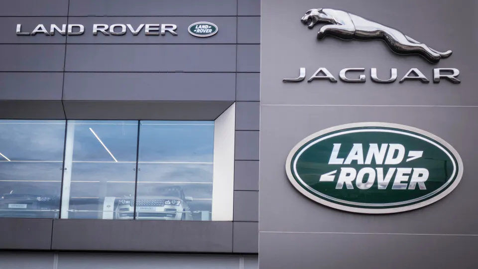 Governo britânico ajuda Jaguar Land Rover a recuperar de ciberataque