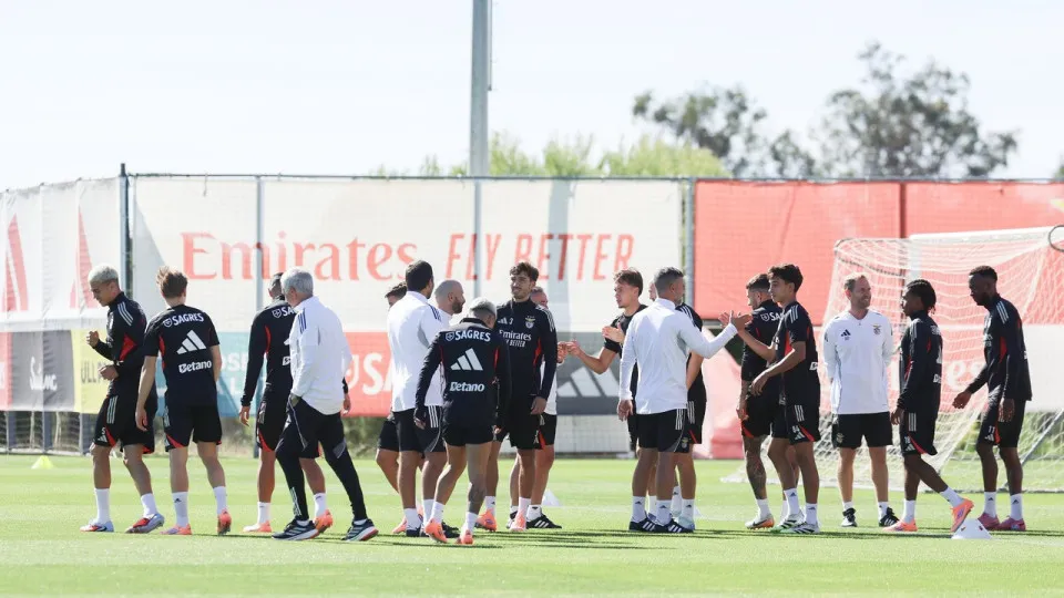 Benfica em alerta. Surto viral atinge plantel antes do Clássico no Dragão