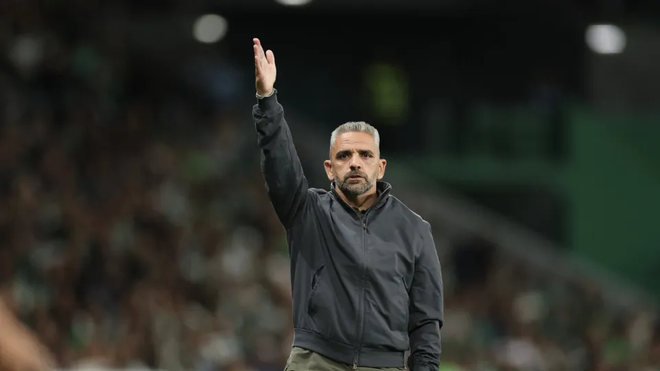 Rui Borges 'puxa orelhas'. Eis o que foi dito no balneário do Sporting