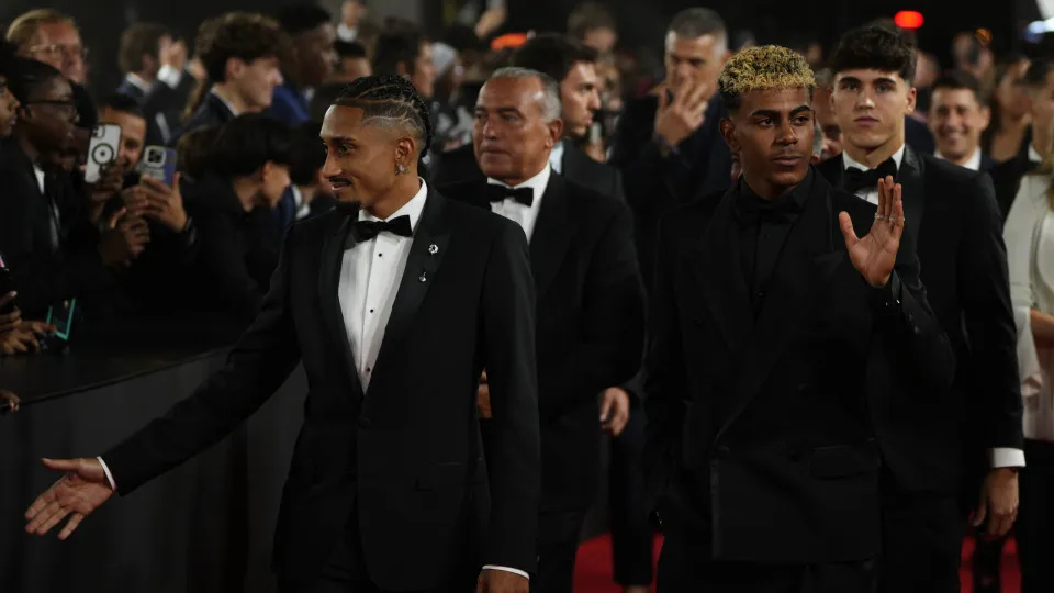Neymar contesta a Bola de Ouro: "Raphinha em 5.º é sacanagem"