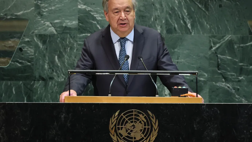 Guterres e Starmer presentes na cimeira de Sharm el-Sheikh