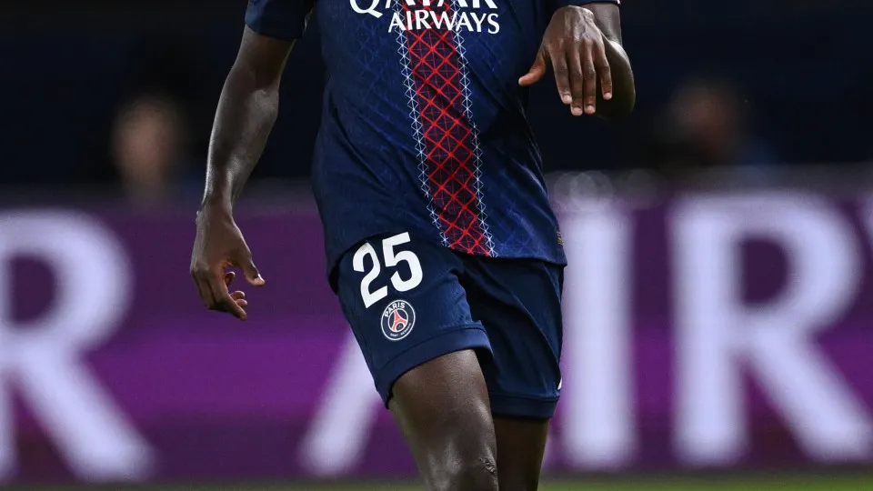 Presidente da UEFA 'descarta' Dembélé em prol de craque do PSG