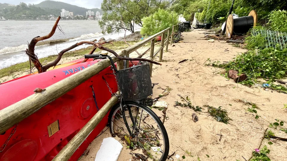 Macau e Hong Kong baixam nível de alerta após passagem do Ragasa