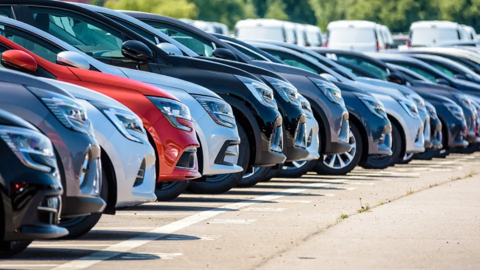 UE vendeu menos carros nos oito primeiros meses do ano