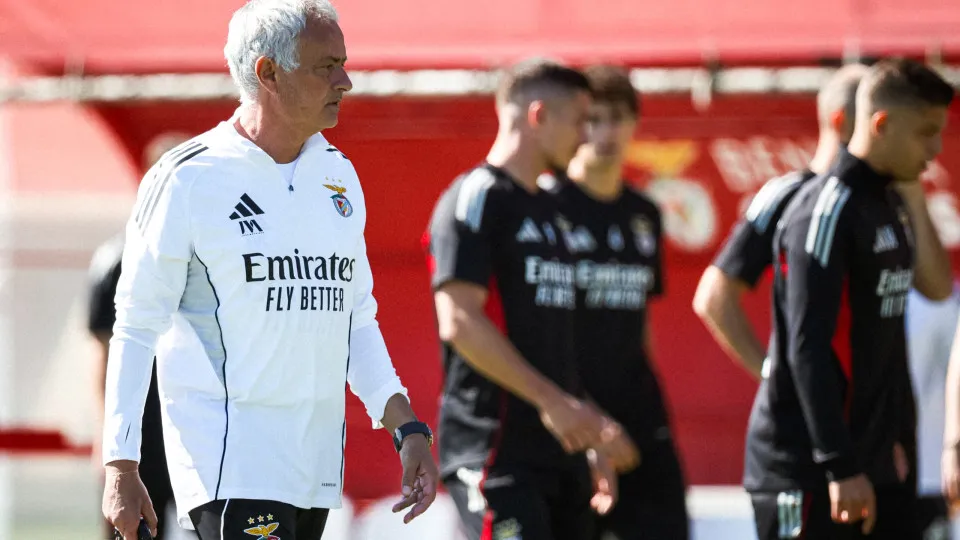 Mourinho chama jovem que brilhou na Youth League ao treino do Benfica