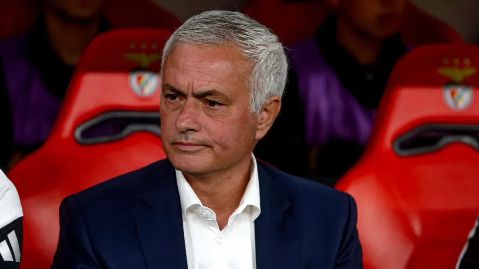 Mourinho regressa à Champions 6 épocas depois e logo em Stamford Bridge