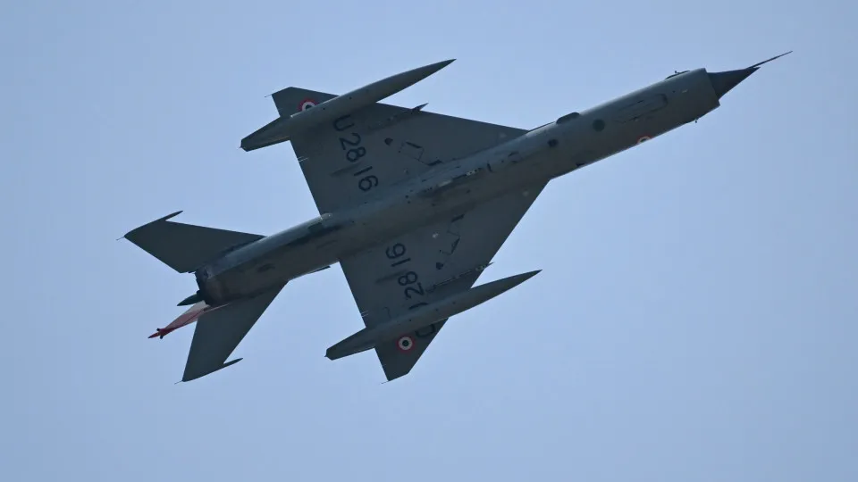 Índia retira caças soviéticos MIG-21 após 200 mortes em 400 acidentes