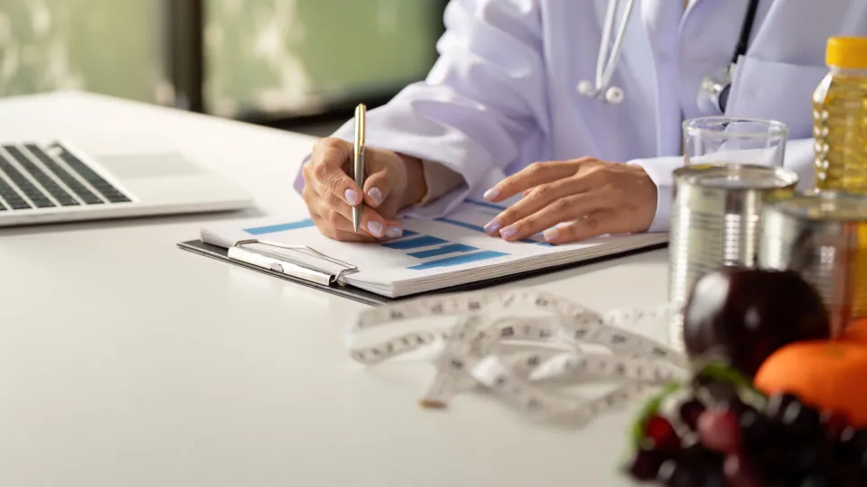 Há mais estágios para nutricionistas apesar de salário obrigatório mas não bastam