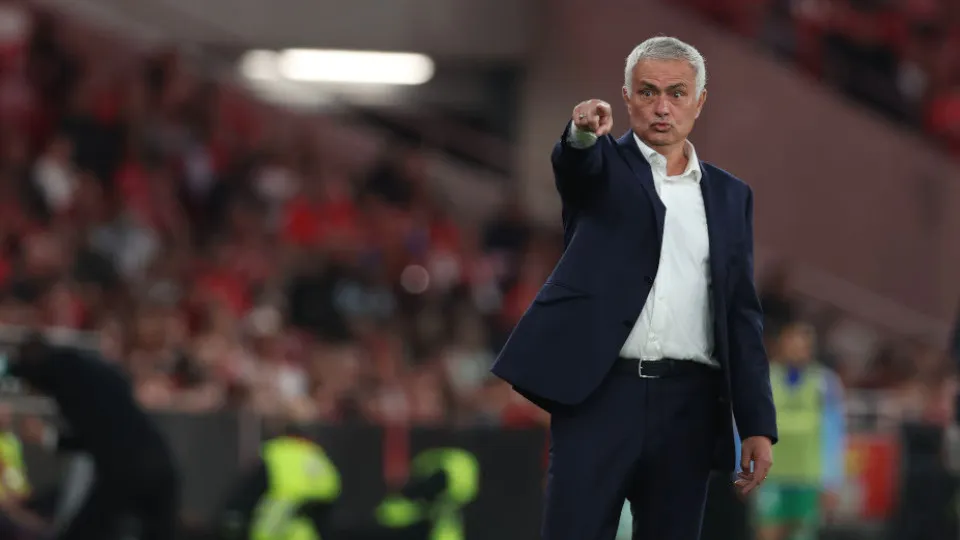 Mourinho deixa garantia antes do duelo frente ao Chelsea: "Sou melhor..."